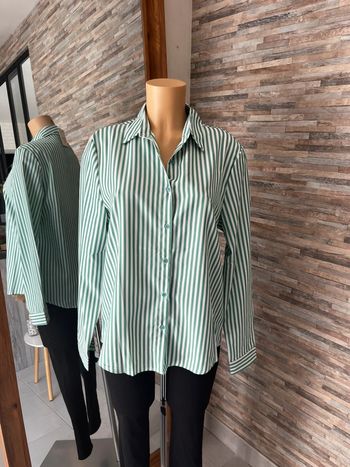 Chemise rayée verte et blanche taille L