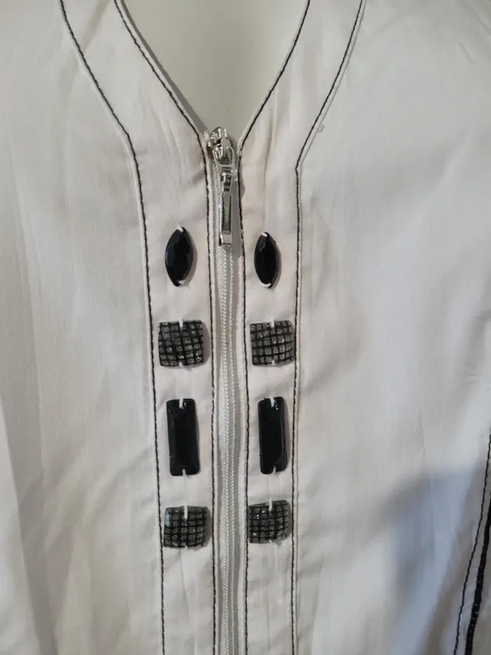 Chemise blanche - photo numéro 3