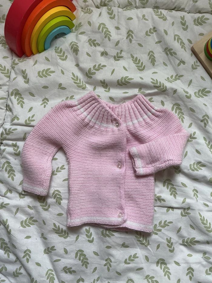 brassière en laine rose 1 mois - photo numéro 3