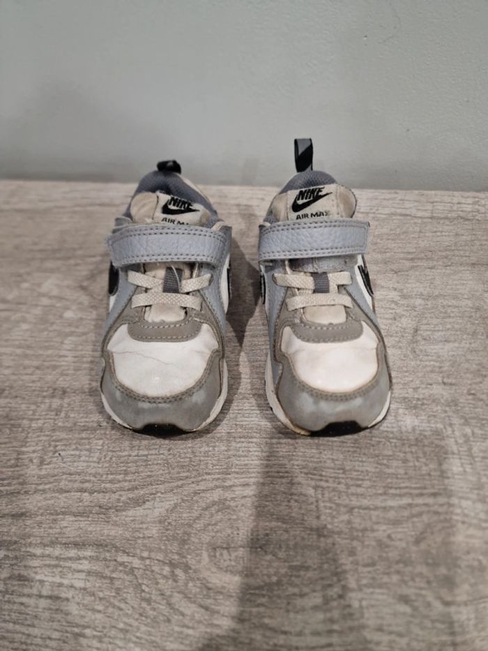 Basket bébé nike air max