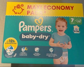 Couche Pampers taille 7 