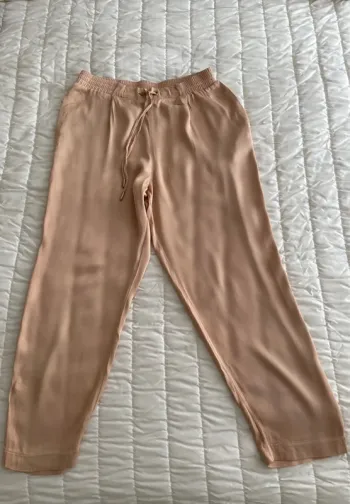 Pantalon fluide satiné beige rosé taille s neuf