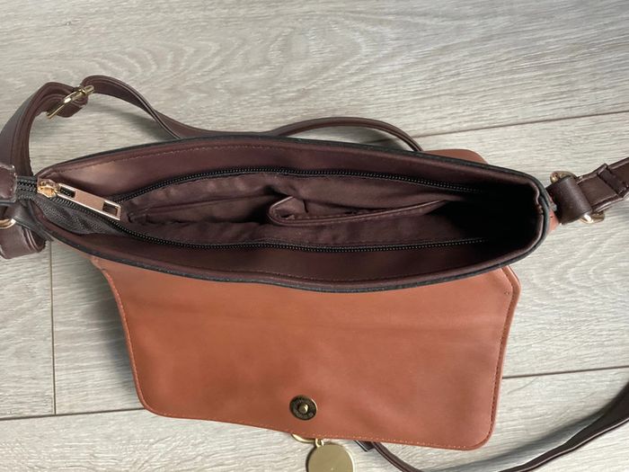 Sac à main en bandoulière - photo numéro 3