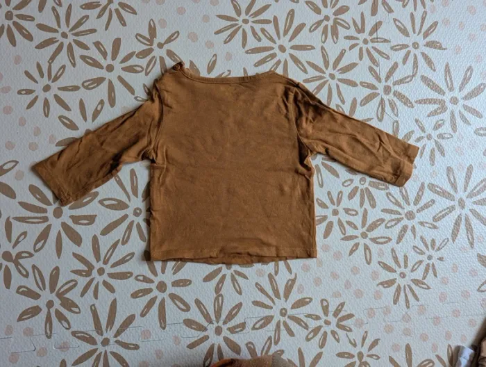 Lot de t-shirt manches longues 3 mois TBE - photo numéro 3