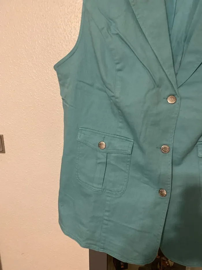 superbe veste sans manche vert clair BPC 54 neuve - photo numéro 2