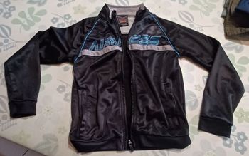 Veste zippée garçon en 8 ans