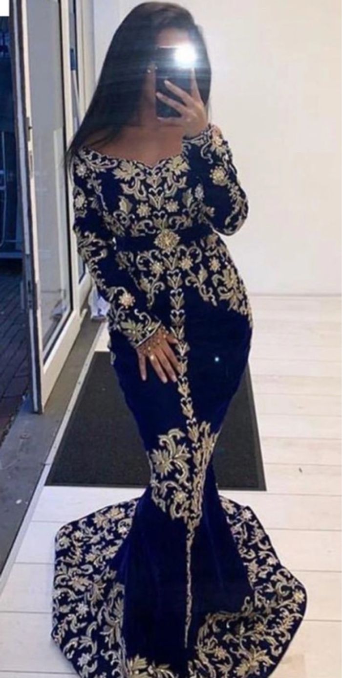Robe sirène en velours, broderie orientales bleu marine - photo numéro 2