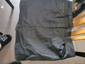 Jupe aspect cuir taille 44  longueur 40 cm yessica