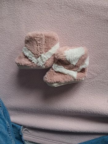 Chaussons bébé taille 17 18