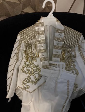 Tenue de cérémonie