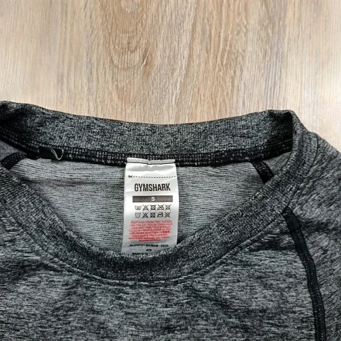 Hauts gymshark femme teeshirt manche longue s noir gris - photo numéro 4