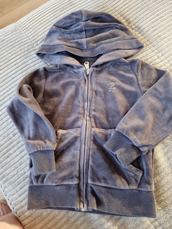 Gilet avec capuche