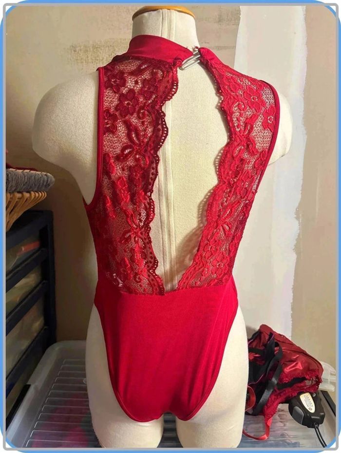 Tres jolie Body taille 42 neuf - photo numéro 5