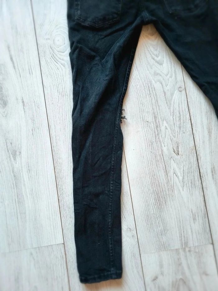 Jean Bershka Homme 36 – slim destroy noir – effet déchiré aux genoux – look streetwear moderne - photo numéro 8