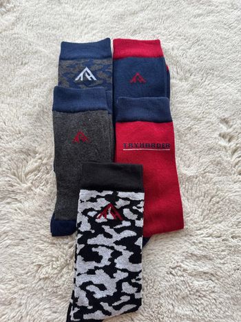 🧦lot 5 paires de chaussettes - Tryharder- taille 43-46- neuf sous blister