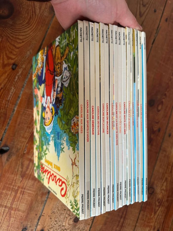 Très bon état - Pierre probst lot de 15 livres Caroline bd album Hachette - photo numéro 7