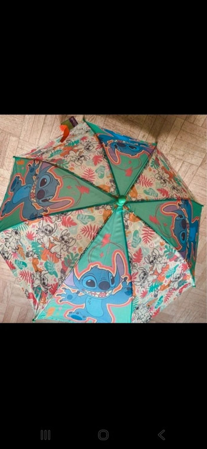 Parapluie stitch neuf - photo numéro 3