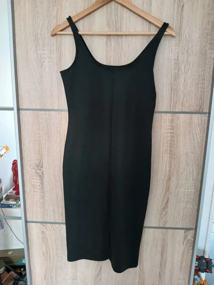 Robe d'été noire moulante follow me M - photo numéro 3