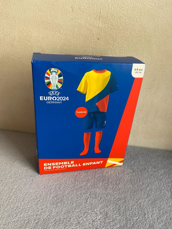 ensemble football enfant uefa euro 2024 officiel 6/8ans maillot short chaussettes