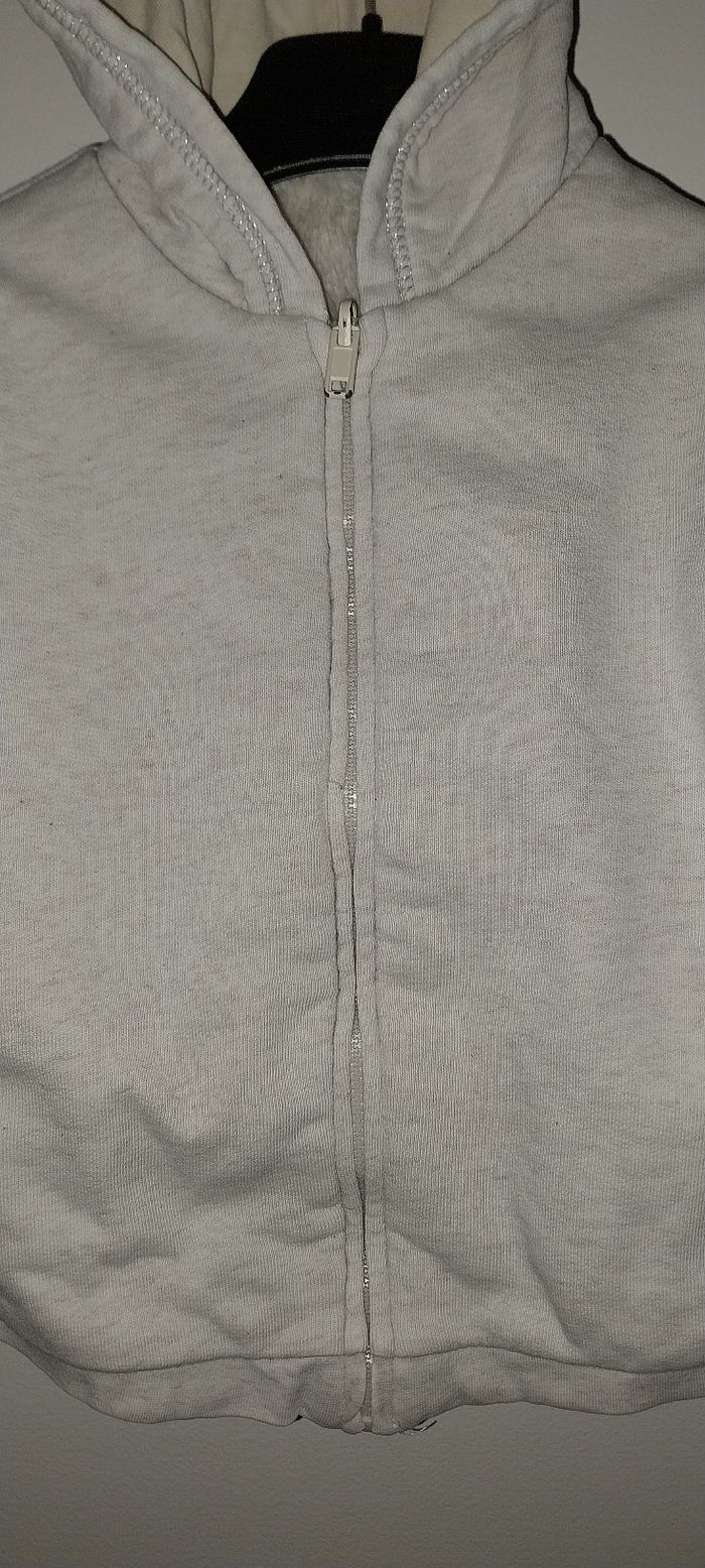 Veste/ Gilet zippé à capuche fourré by Obaibi très bon état 2 ans - photo numéro 7