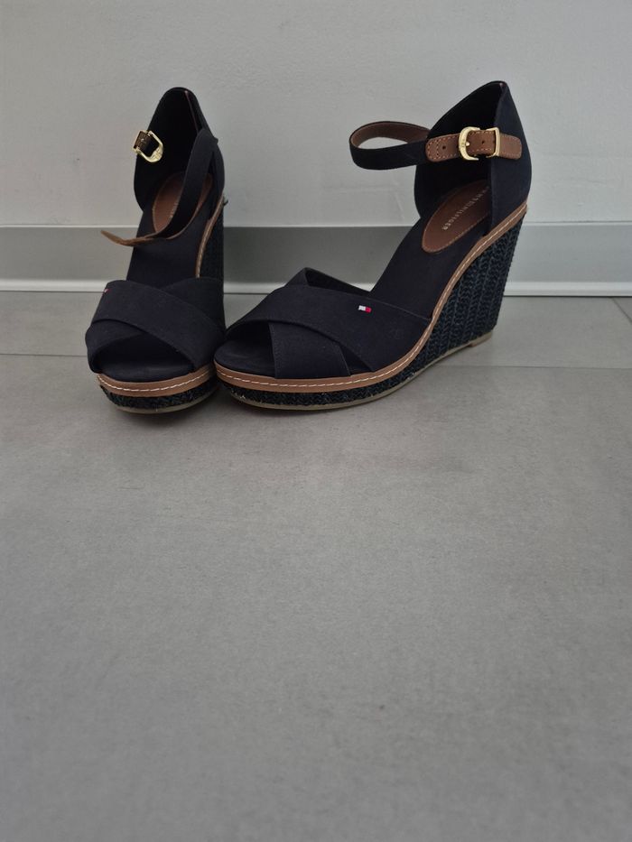 Sandales Tommy Hilfiger 40 - photo numéro 3