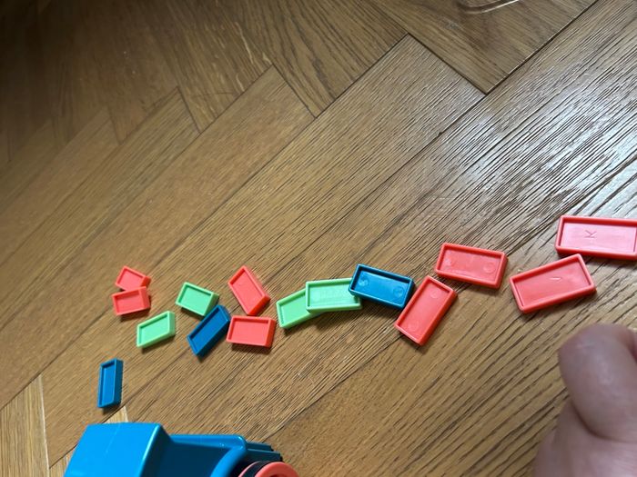 Petit train dominos - photo numéro 9