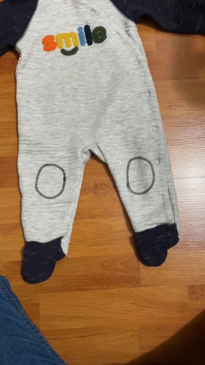 Combinaison bébé 6-9 mois - photo numéro 3