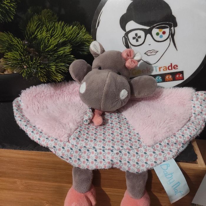Doudou Baby Nat Hippopotame Mouchoir Zoe Feuille Rose Demi Lune Bn0556 Beige #geektradedoudou