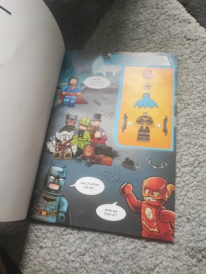 Livre lego super heroes DC sans figurine - photo numéro 2