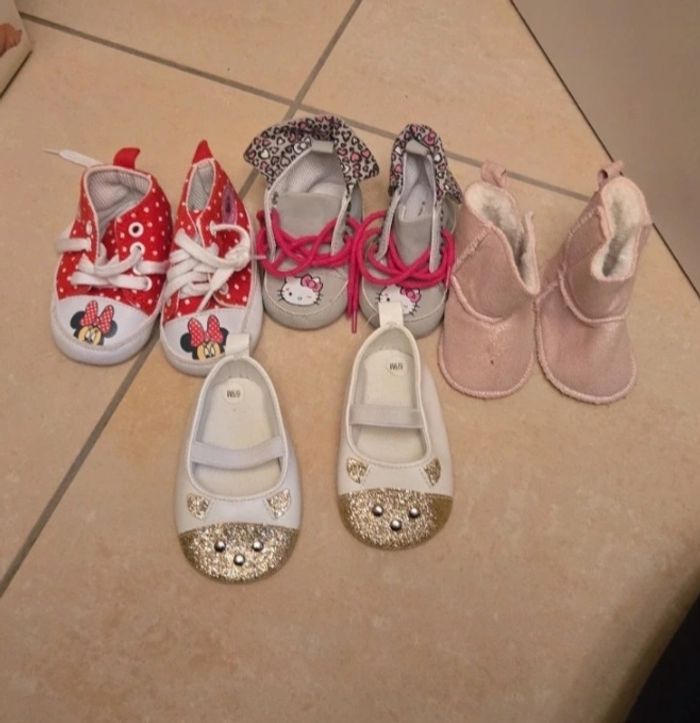 Lot chaussure bebe