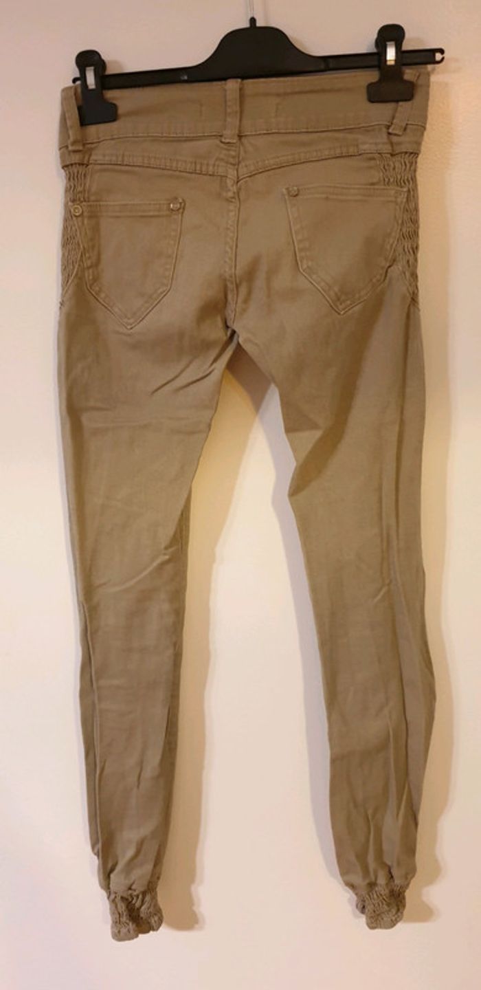 Pantalon resserré au cheville - photo numéro 2