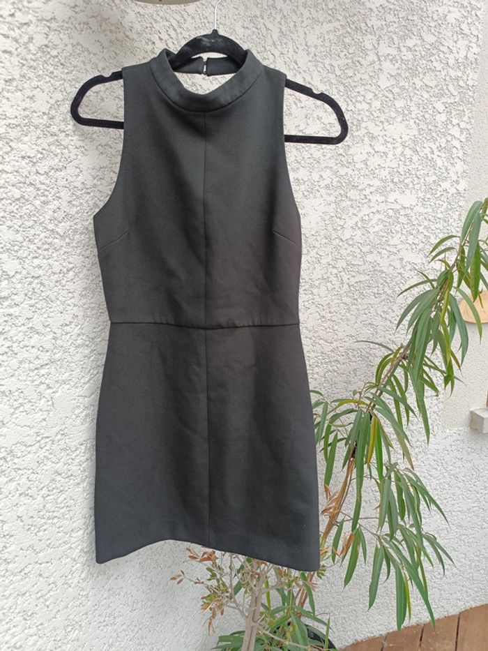 Robe Zara taille M dos ouvert noire - photo numéro 9