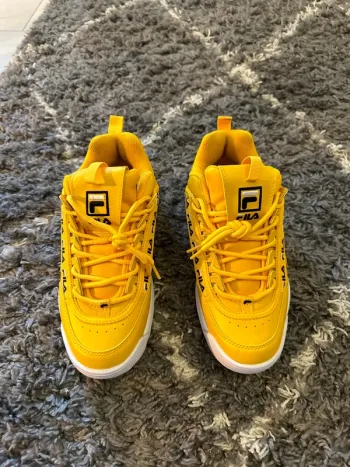 Chaussures Fila jaune