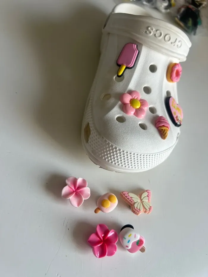 Lot de 10 charms rose / déco pour crocs rose - photo numéro 3