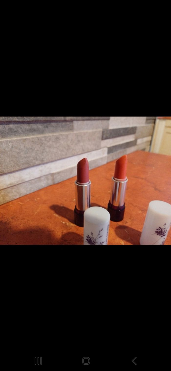 Lot de 2 rouge à lèvres Yves Rocher - photo numéro 2