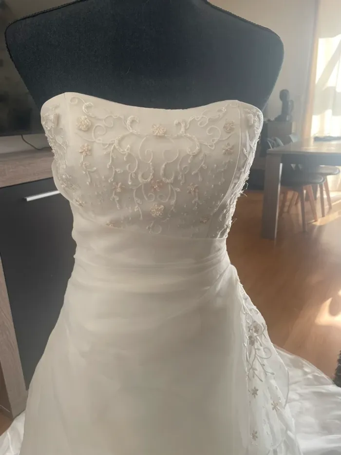 Robe mariée - photo numéro 2