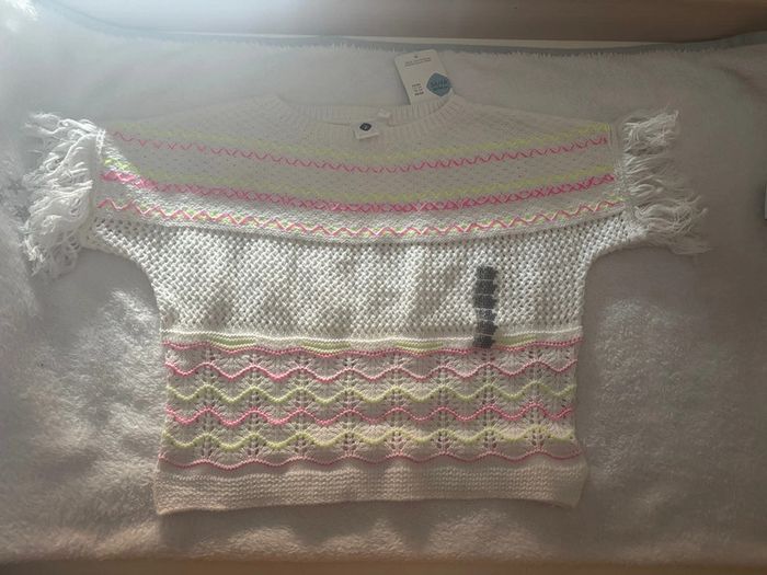 T-shirt en maille court fille manche courte taille 3/4 ans neuf - photo numéro 2