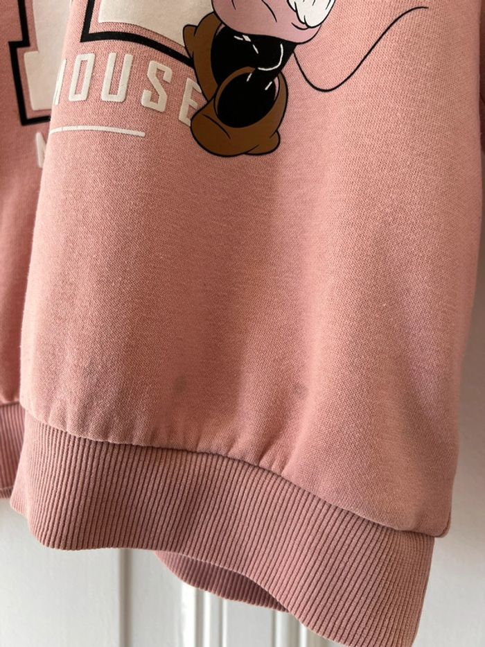 Sweat H&M rose saumon Minnie 5-6 ans - photo numéro 4