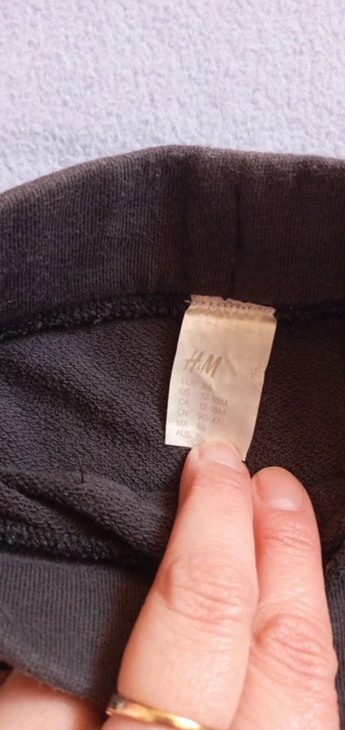 Short H&M taille 86cm - photo numéro 2