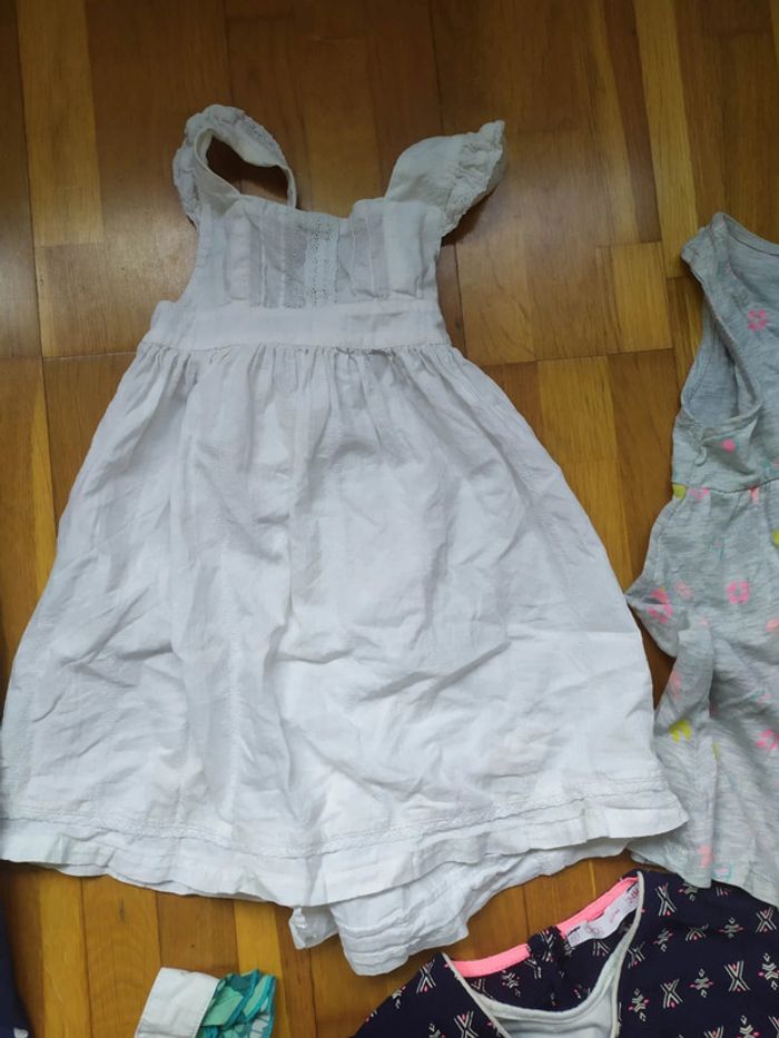 Lot 4 robes été 24 mois celle à pois : VENDUE - photo numéro 2