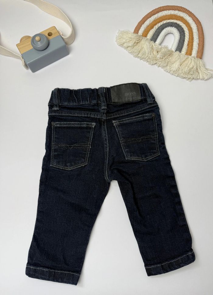 Jeans Boss Hugo Boss bébé garçon taille 6 mois, 67 cm coupe regular parfait état - photo numéro 4
