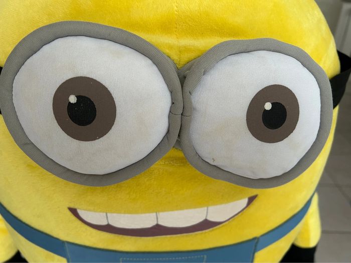 Grosse peluche minion - photo numéro 2