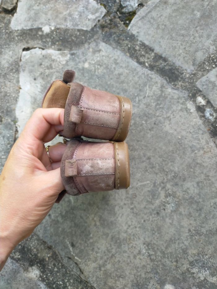 Chaussures en cuir taille 22 - photo numéro 3