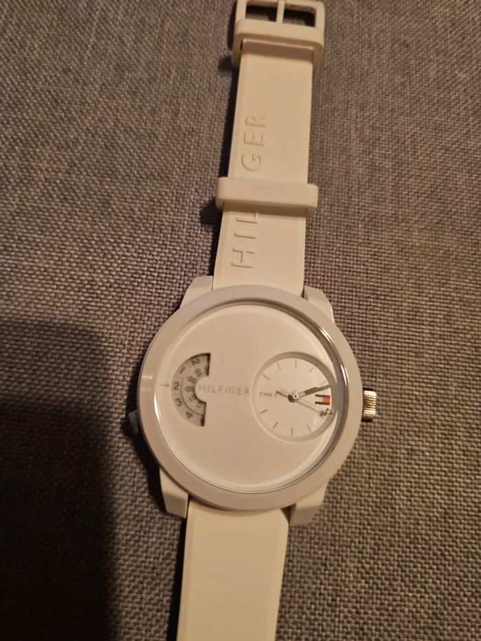 🔥Montre Tommy Hilfiger💫 - photo numéro 5