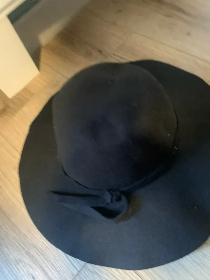 chapeau noir - photo numéro 2