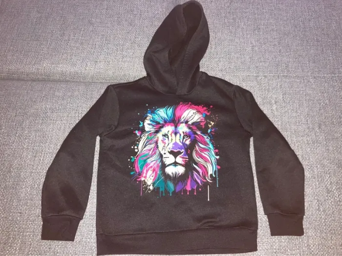 Sweat à capuche noir motif lion multicolore