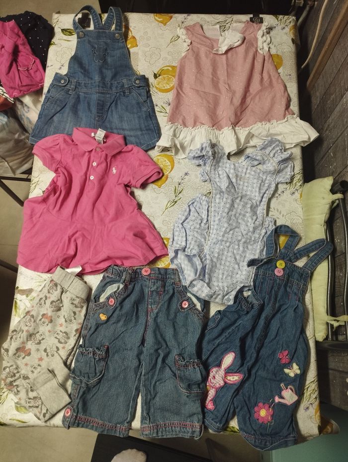 Lot vêtement fille 2 ans 12 article