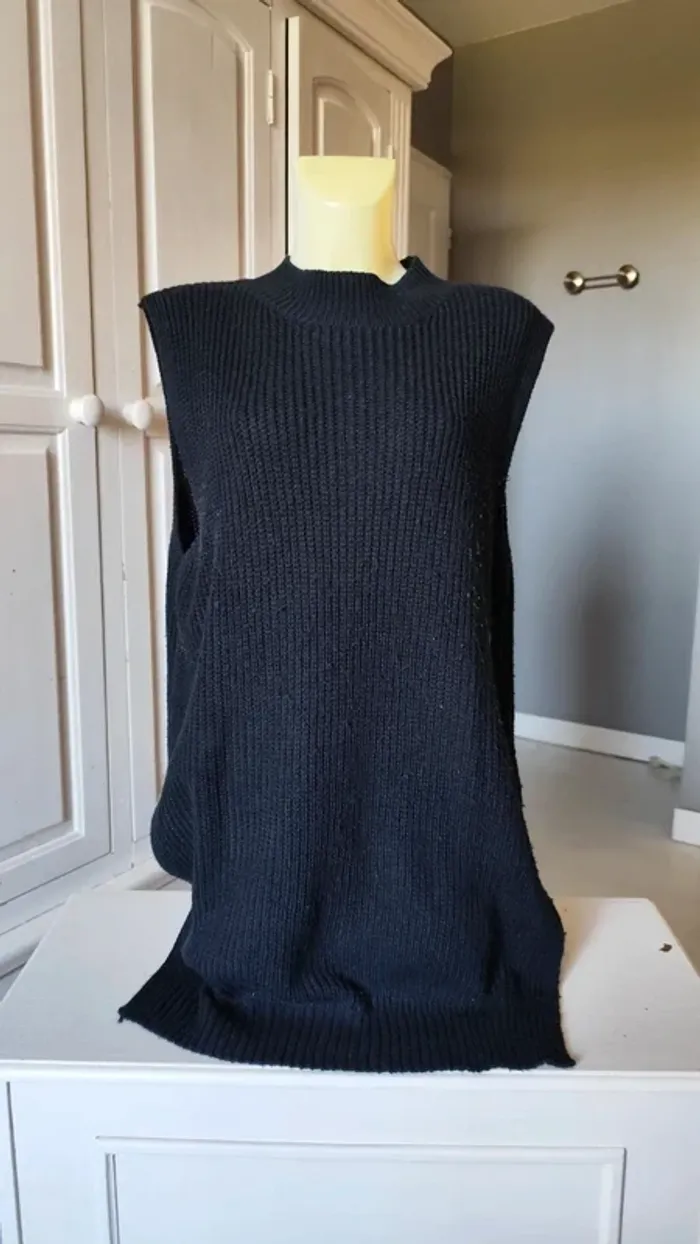 Pull/tunique longue sans manches ras de cou T42 - photo numéro 3