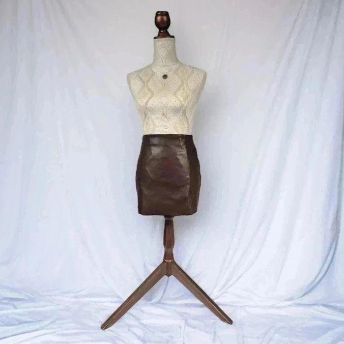 Jupe courte simili marron jennyfer🌹 S🌹
