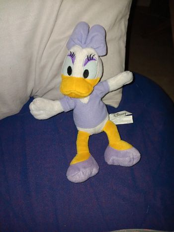 Peluche Daisy 25cm env pas vinted go